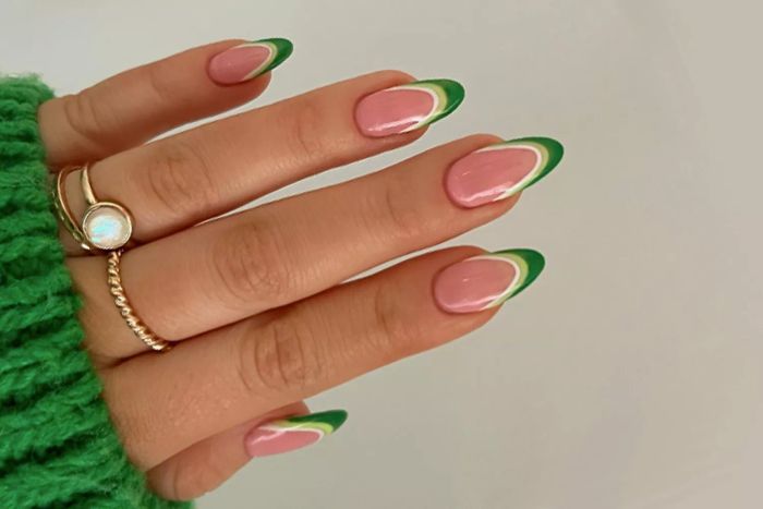 almond-shaped-nails-MyTour