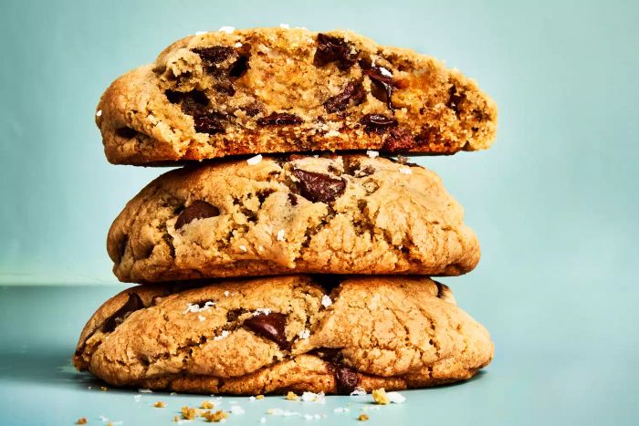 0324SWT-super-thick-chocolate-chip-cookie-recipe