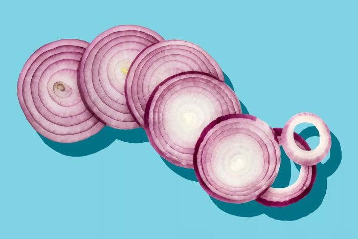 freeze-onions-GettyImages-664582424