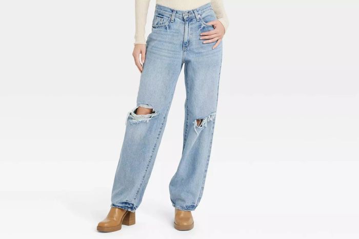 Target Women's Mid-Rise 90's Baggy Jeans - Universal Thread™