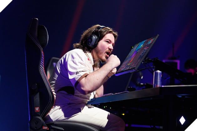 VALORANT Masters Bangkok 2025: Team Vitality và EDG giành quyền vào vòng Play-off 7