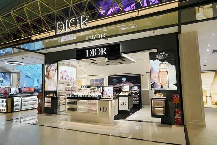 DIOR 
