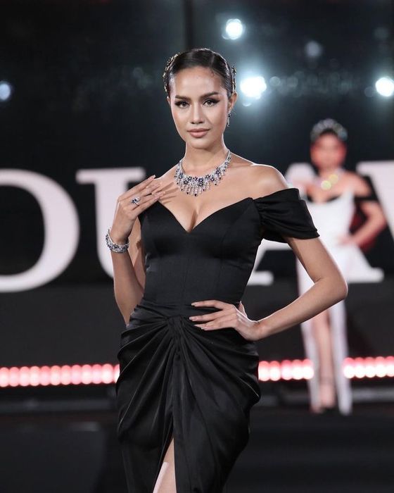 โอปอล สุชาตา