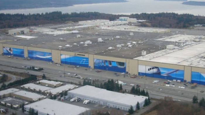 By Maurice King - Boeing Widebody assembly facility, CC BY 2.0, Wikimedia Commons