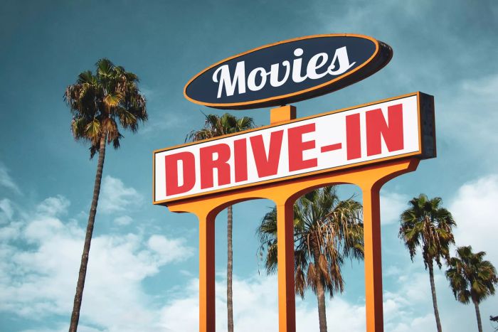 things-to-do-valentines-day-drive-in-Mytour-GettyImages-1463234775
