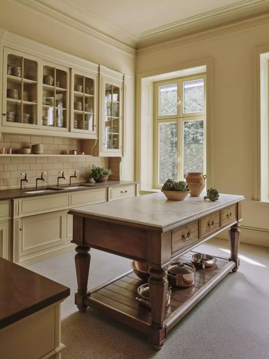 kitchen entirely painted in soft yellow