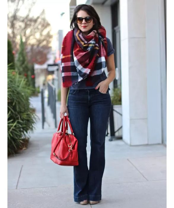 For a more laid-back look, let your blanket scarf drape messily around you.