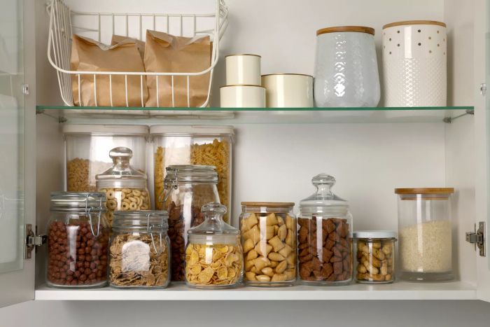 most-important-areas-to-declutter-Mytour-GettyImages-1457058266