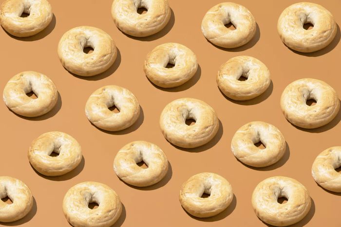 how-to-store-bagels-GettyImages-1416843878