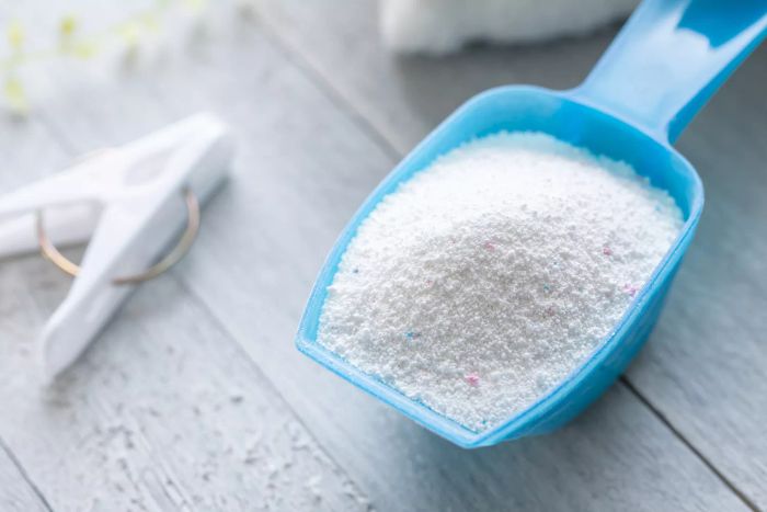 washing-vs-baking-soda-GettyImages-1354119418