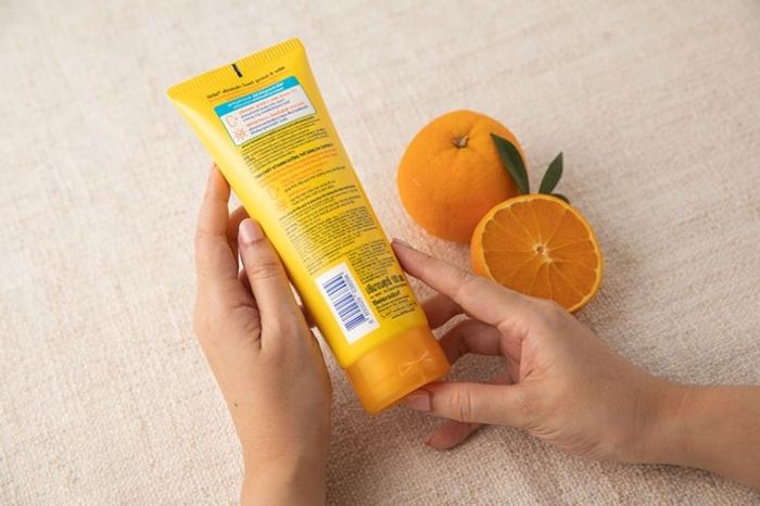 NIVEA Extra Bright Super C+