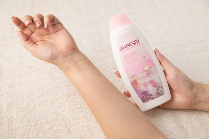bhaesaj body whitening lotion
