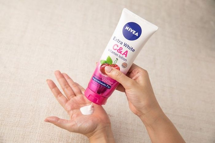 NIVEA Extra White C and A Vitamin Lotion