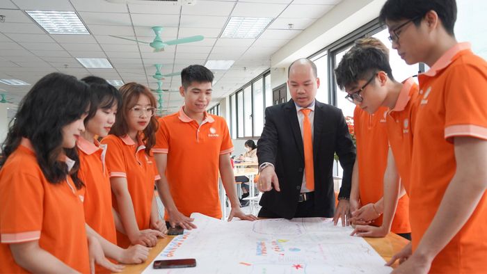Các môn học trong ngành Quản lý công đều gắn liền với các công việc thực tế trong lĩnh vực công.