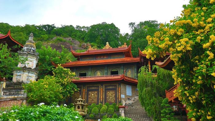 Những danh thắng nổi tiếng tại An Giang