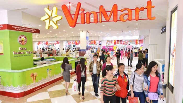Siêu thị Vinmart tại Ngã Tư Quang Thanh