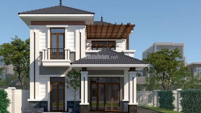 Kiểu nhà 1 trệt 1 lầu mái ngói kết hợp hài hòa giữa hiện đại và cổ điển, mang đến sự tinh tế và độc đáo cho ngôi nhà.