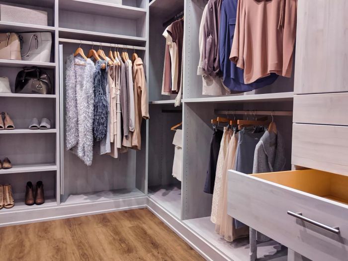 closet-organization-GettyImages-1214814734