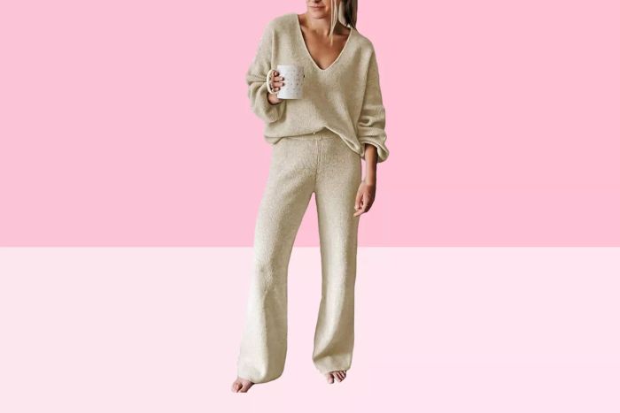 Viottiset Women's 2-Piece Set: Casual V-Neck Knit Wide-Leg Sweater Lounge Outfit