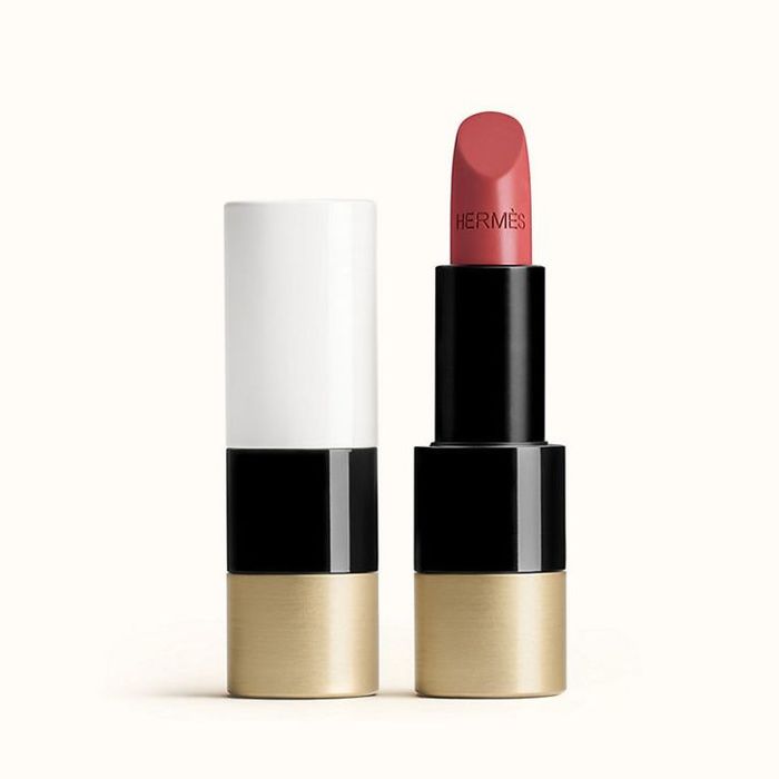 Rouge Hermes Satin Lipstick ลิปสติกเนื้อซาตินจาก Rouge Hermes ที่ให้สีสันสดใสและเงางาม
