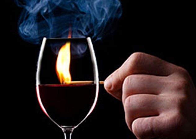 glass_of_wine_with_matchstick