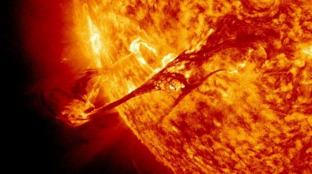 8-coronal-mass-ejection-2012