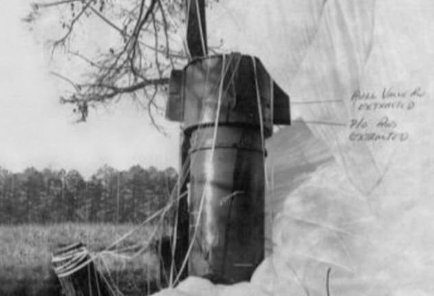 4-goldsboro-b-52-crash