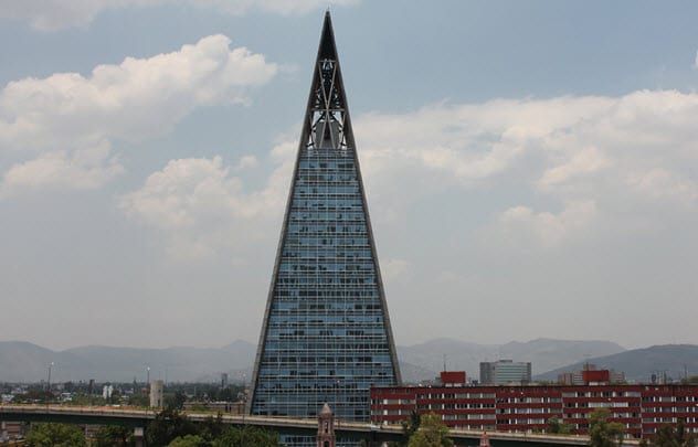 8-insignia-tower