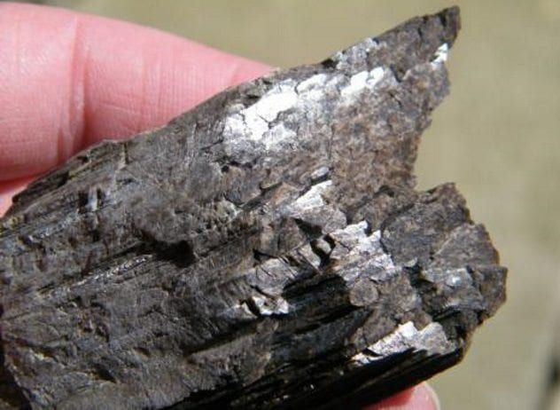 Anthraconite