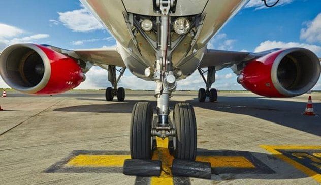 1plane-undercarriag_3259724a-large