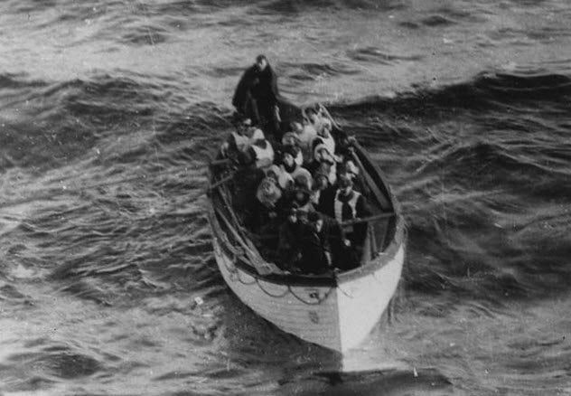 4-titanic-lifeboat-passengers