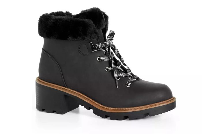 Target Evans Women's WIDE FIT Bella Winter Boot - black | EVANS