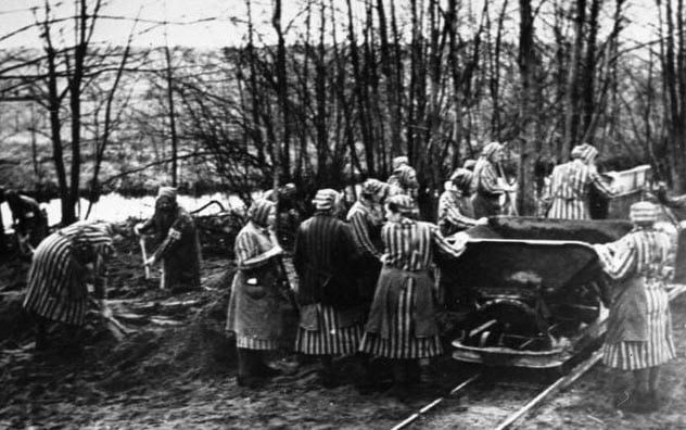 6-ravensbruck-concentration-camp-female-prisoners