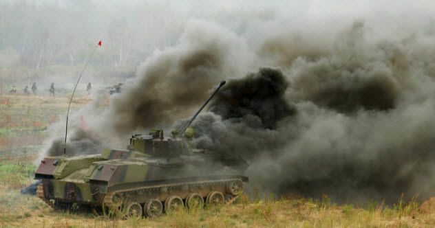 9b-tank-battle_10880413_SMALL