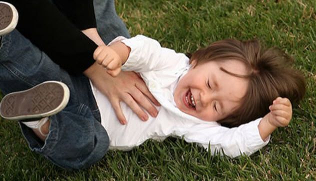 8-tickling-child