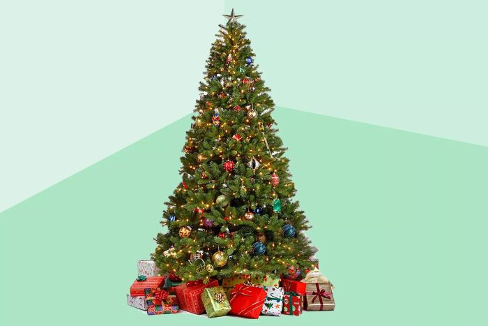 Early Black Friday Deals on Artificial Christmas Trees