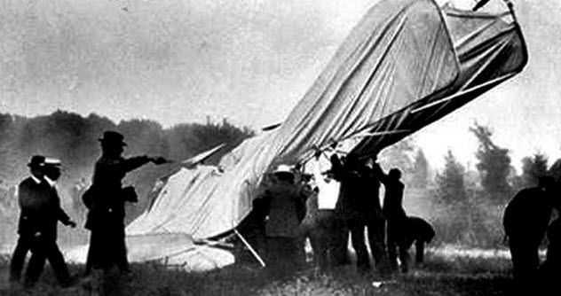 8a-selfridge-crash copy