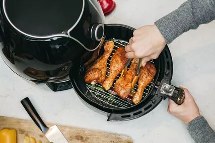 Grilling Chicken Drumsticks in an Air Fryer