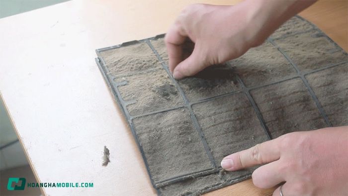 huong-dan-chi-tiet-cach-ve-sinh-may-loc-khong-khi-1