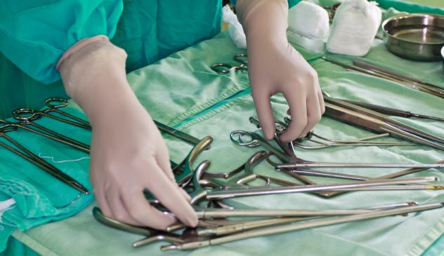 5-surgery_000022220667_Small