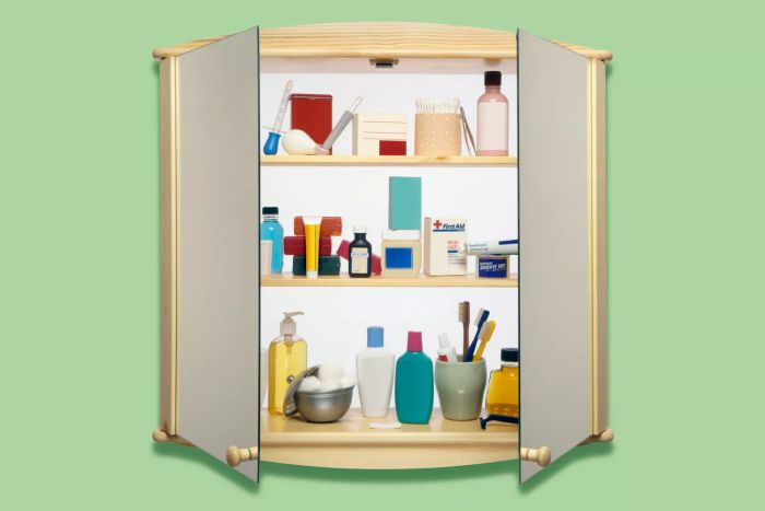 declutter-this-weekend-GettyImages-115799611