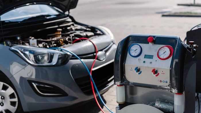 car air conditioning Freon