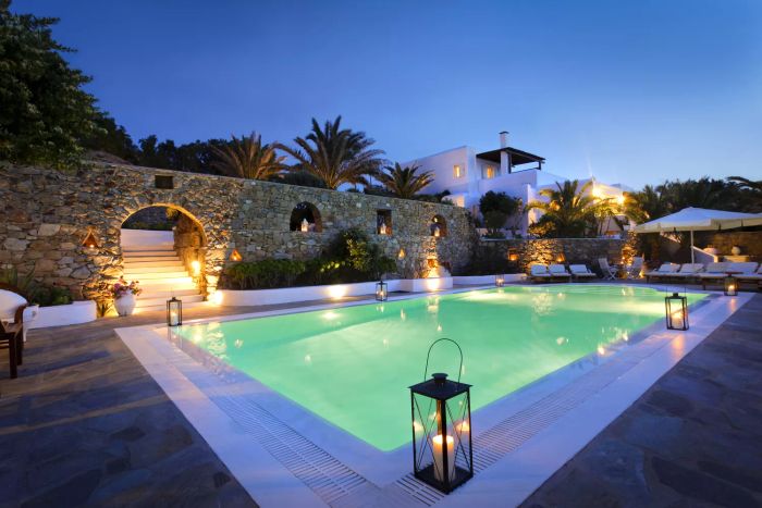 Poolside lighting