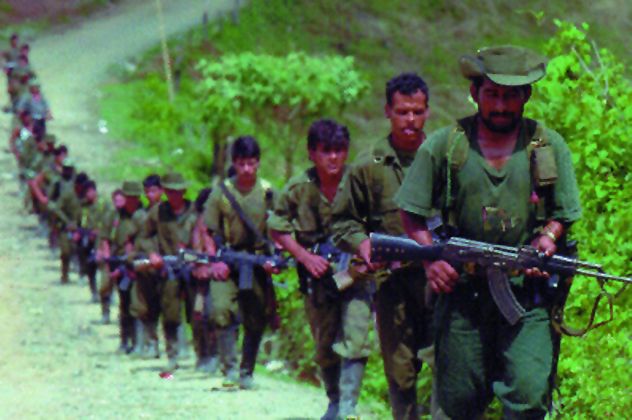 4-farc-guerrillas-raw-despeck