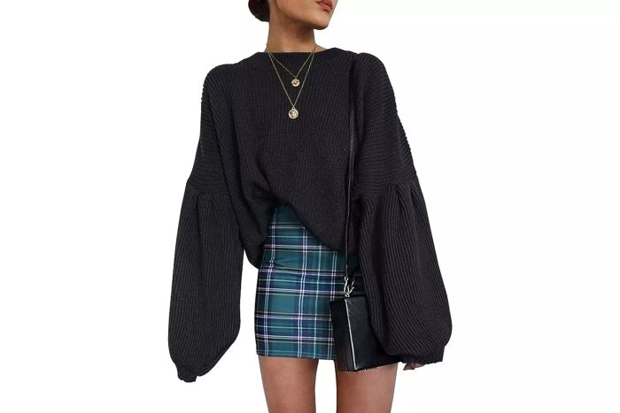 Amazon PRETTYGARDEN Women's Oversized Sweater with Loose Drop Shoulders, Lantern Sleeves, Round Neck, and Fashionable Pullover Top