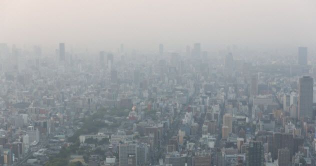 3-air-pollution_000068325637_Small