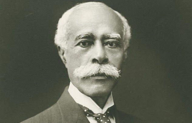 7-antoine-dubuclet
