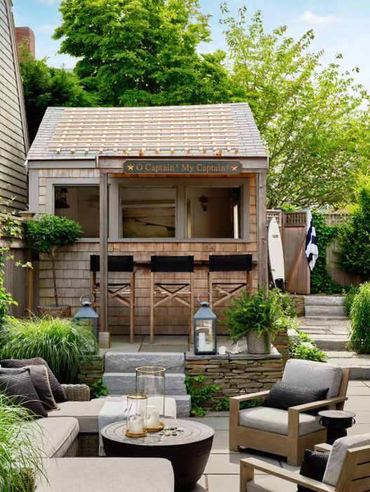 outdoor bar area