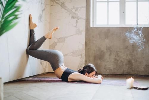 Tập yoga giúp tâm trạng tốt hơn
