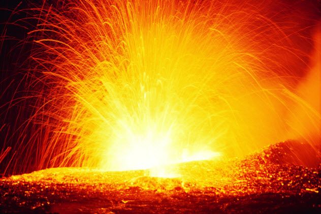 8-eruption-dv094011
